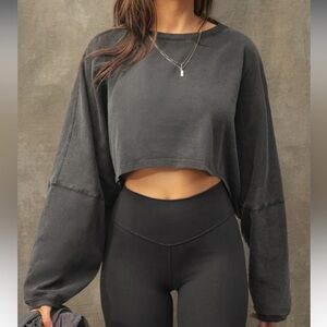 NWT Joah Brown slouchy crop long sleeve S/M